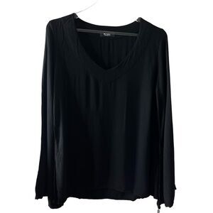 Michael Lauren V Neck Bell Sleeve Black Long Sleeve Top size medium‎ NWT